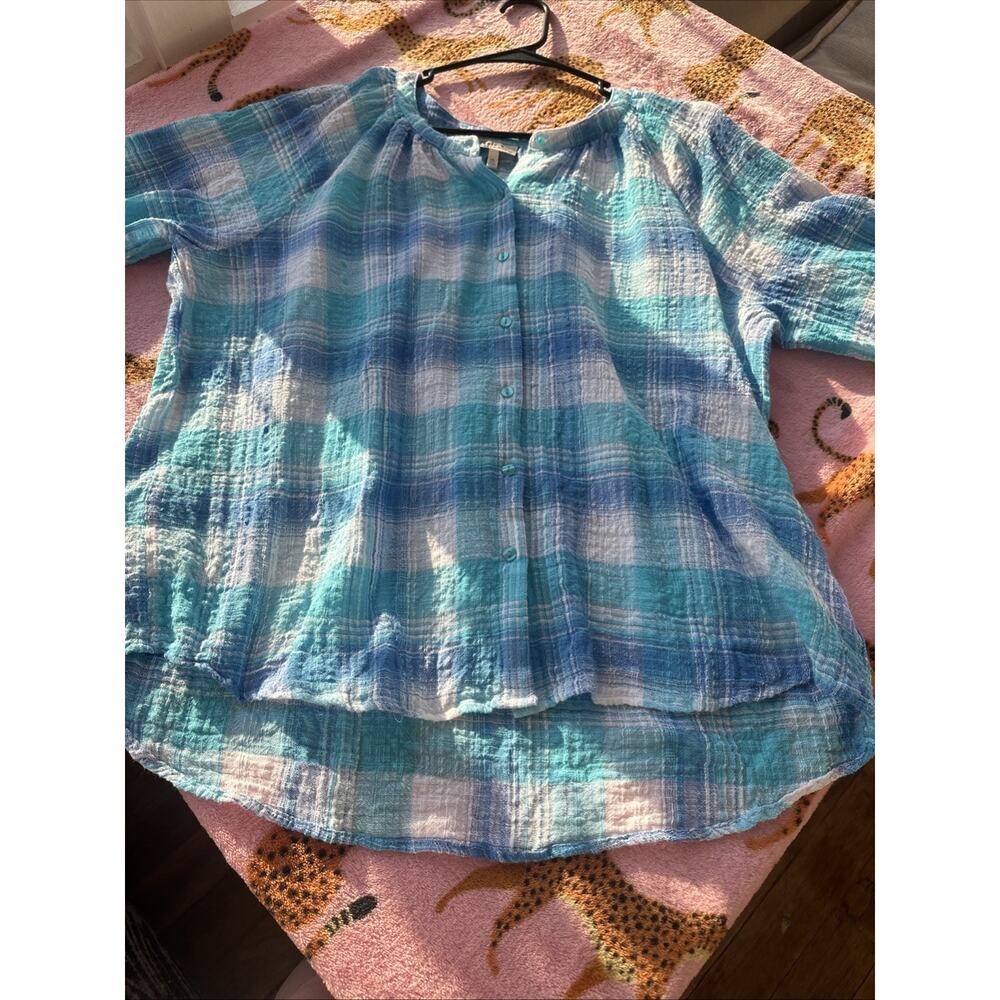 Lightweight Blue Plaid Button-Front Women’s Top - Picture 10 of 12